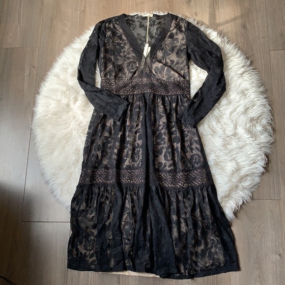 NWT Lovestitch Selena Lace Midi Dress - Picture 6 of 8